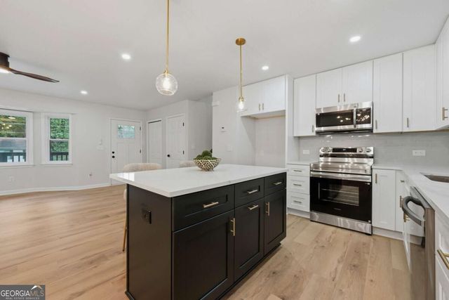 773 Sheppard Cove, Stone Mountain, GA 30083