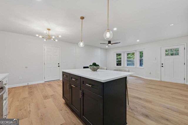 773 Sheppard Cove, Stone Mountain, GA 30083