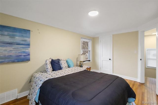 11557 Rossiter Street, Detroit, MI 48224