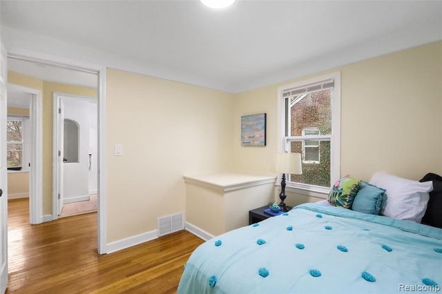 11557 Rossiter Street, Detroit, MI 48224