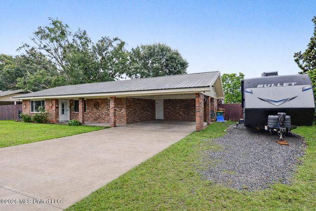 2215 Popps Ferry Road, Biloxi, MS 39532