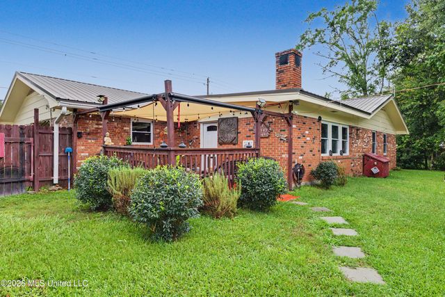 2215 Popps Ferry Road, Biloxi, MS 39532
