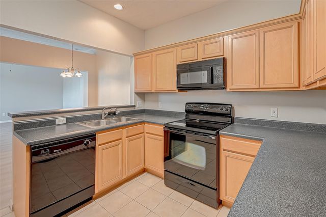 717 Cedarwood, Friendswood, TX 77546