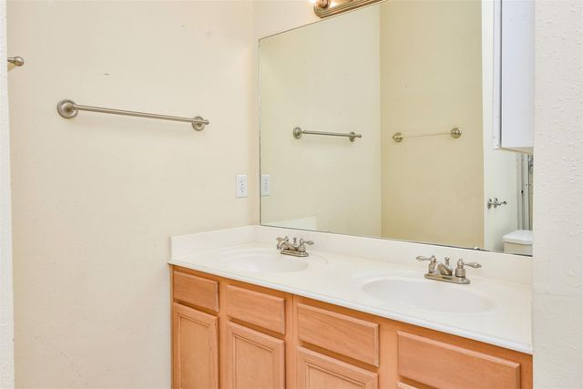 717 Cedarwood, Friendswood, TX 77546