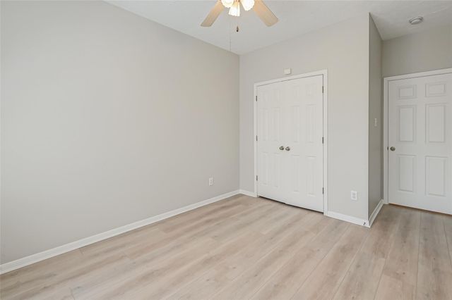 717 Cedarwood, Friendswood, TX 77546