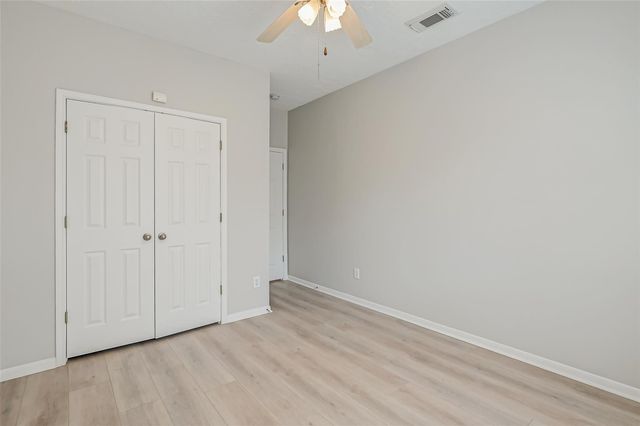 717 Cedarwood, Friendswood, TX 77546