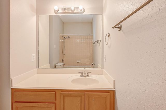 717 Cedarwood, Friendswood, TX 77546