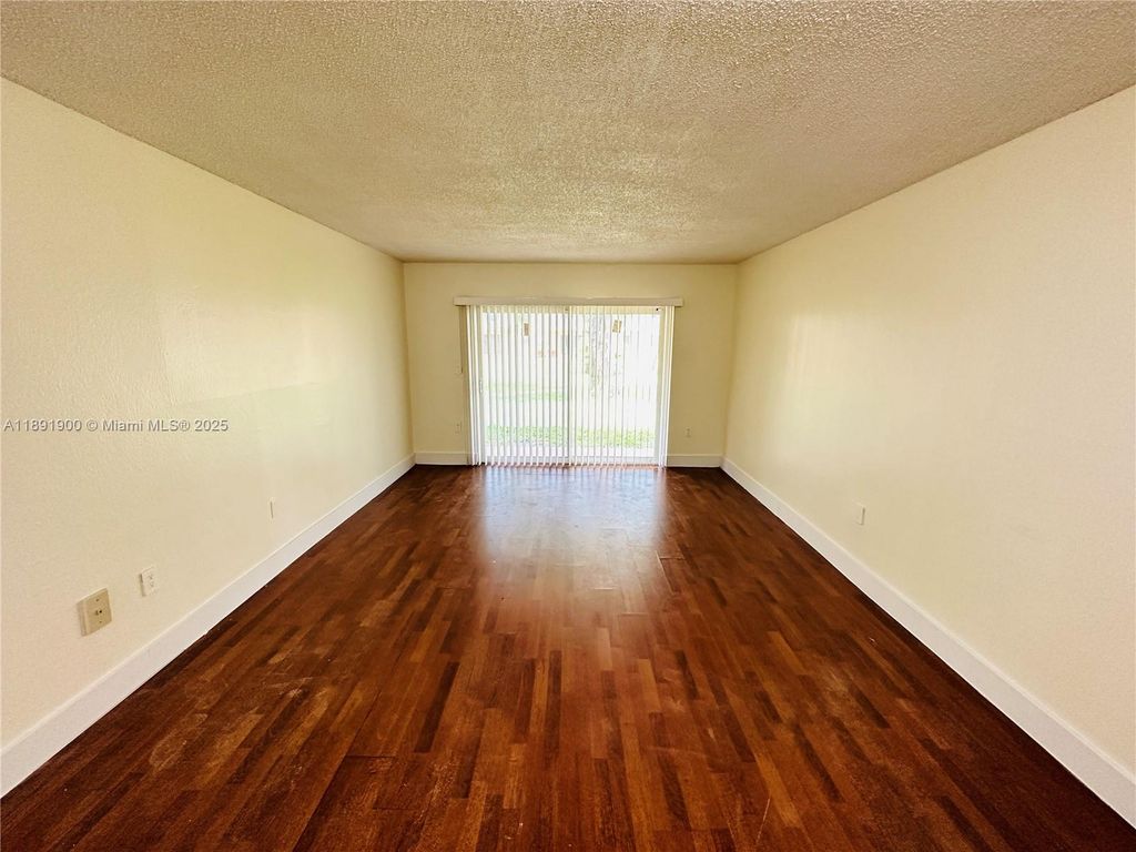 505 NW 177th St 131, Miami Gardens, FL 33169