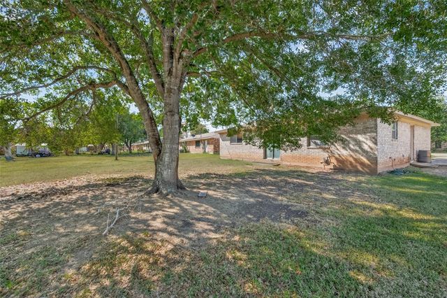 408 Mahan Street, Wharton, TX 77488