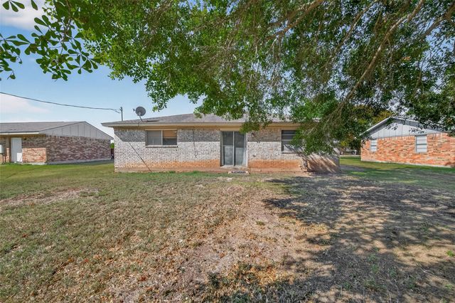 408 Mahan Street, Wharton, TX 77488