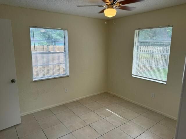 4911 Gulfstream Road, Lake Worth, FL 33460