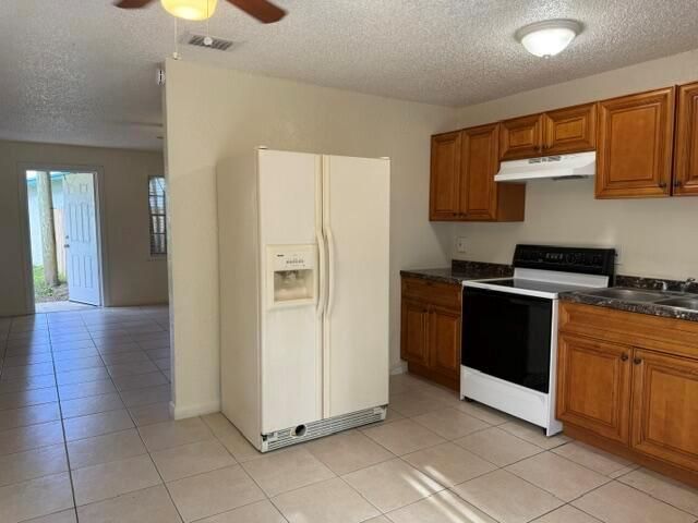 4911 Gulfstream Road, Lake Worth, FL 33460