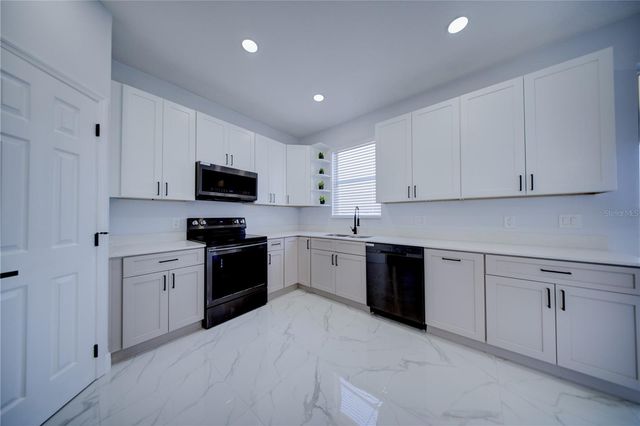 2851 SWEETSPIRE CIRCLE, Kissimmee, FL 34746