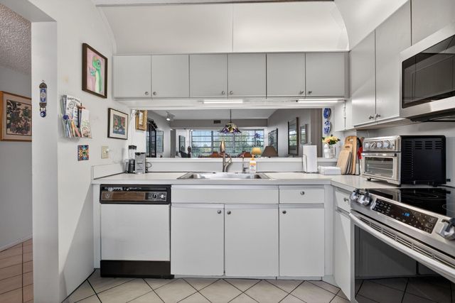 4091 Cypress Reach Court 302, Pompano Beach, FL 33069