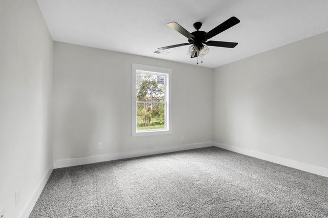 435 Blue Ridge Ct, Clarksville, TN 37043