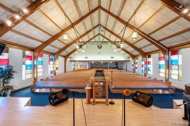 3202 Flushing Road, Flint, MI 48504