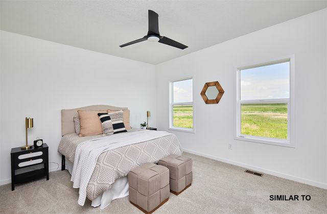 110 NW Rolling Circle, Waukee, IA 50263