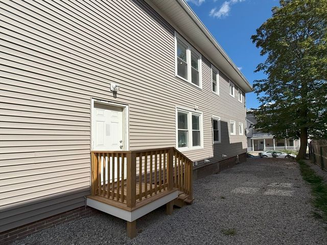 87 Maple St, Boston, MA 02121