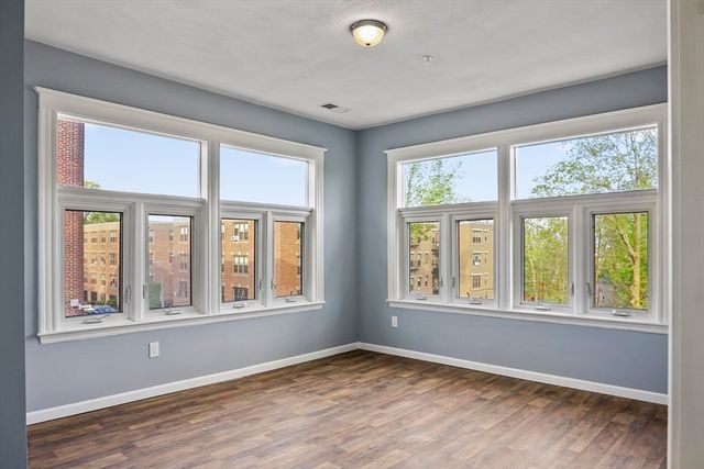 87 Maple St, Boston, MA 02121