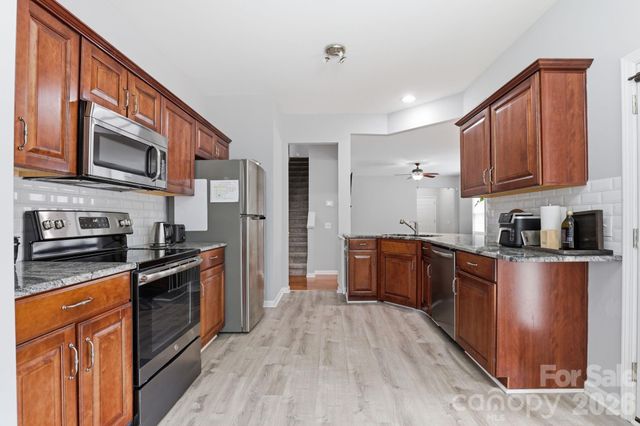 11030 Holm Oak Place, Charlotte, NC 28262