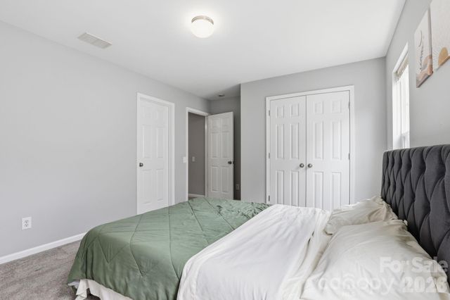 11030 Holm Oak Place, Charlotte, NC 28262