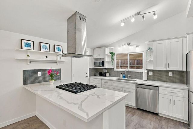 2755 Amulet Street, San Diego, CA 92123