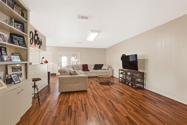 1109 Frances Drive, Rosenberg, TX 77471