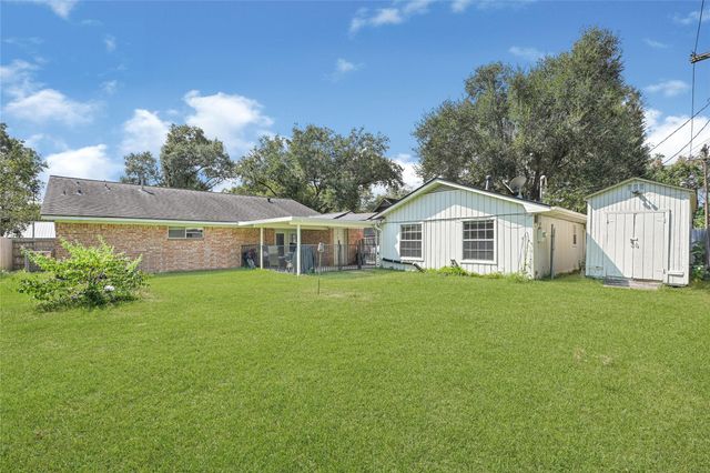 1109 Frances Drive, Rosenberg, TX 77471