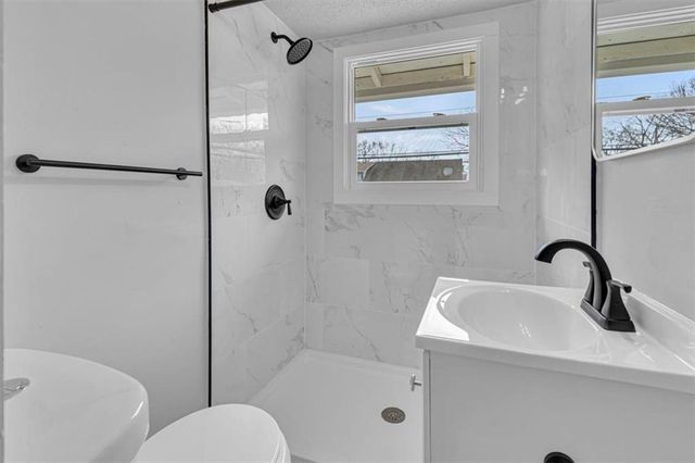 925 S Emery Street, Independence, MO 64050