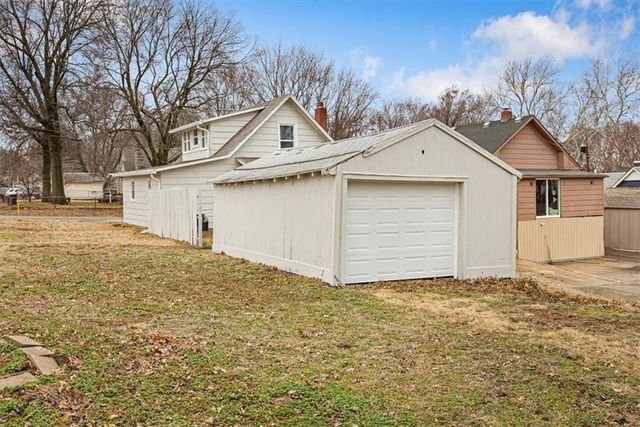 925 S Emery Street, Independence, MO 64050