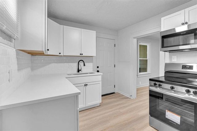 925 S Emery Street, Independence, MO 64050