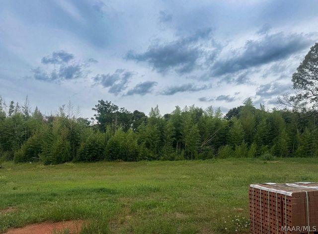 264 Hillston Drive, Wetumpka, AL 36093