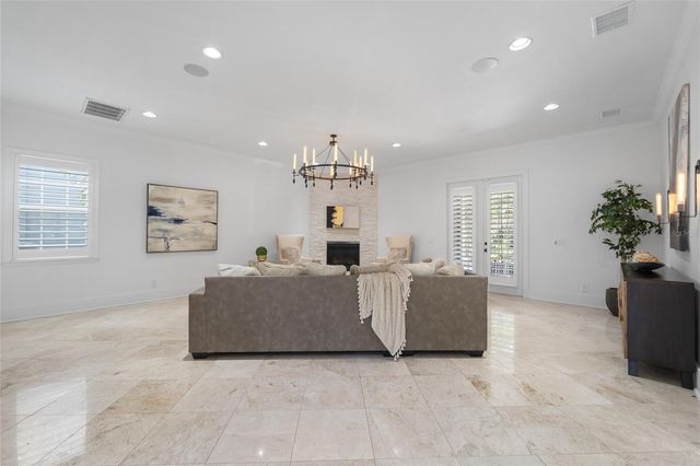 4802 W BEACHWAY DRIVE, Tampa, FL 33609
