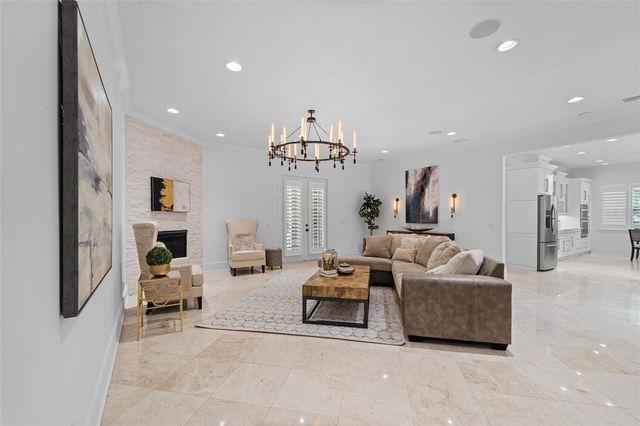 4802 W BEACHWAY DRIVE, Tampa, FL 33609