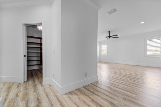4802 W BEACHWAY DRIVE, Tampa, FL 33609