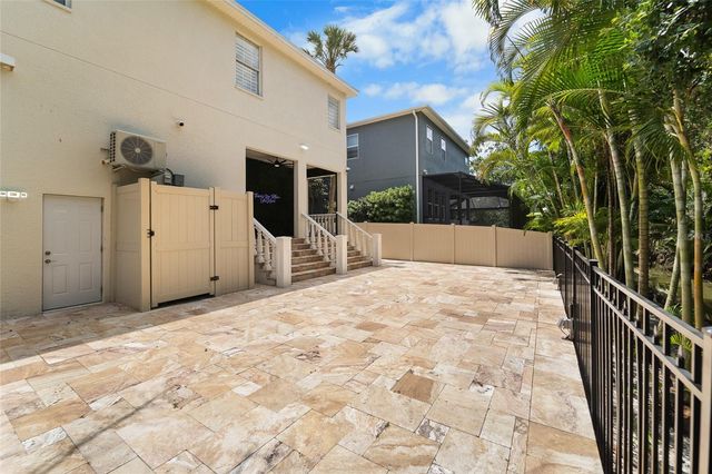 4802 W BEACHWAY DRIVE, Tampa, FL 33609