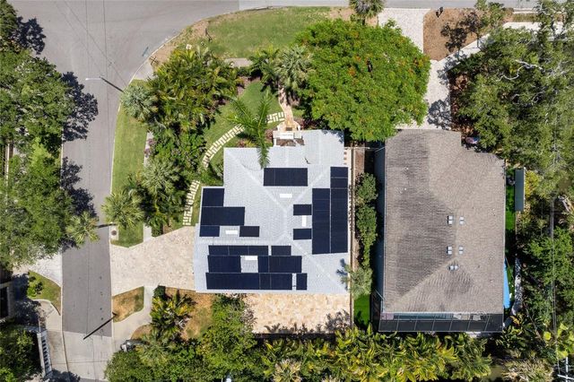 4802 W BEACHWAY DRIVE, Tampa, FL 33609