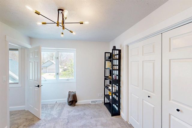 3004 Candlewood Drive, Janesville, WI 53546