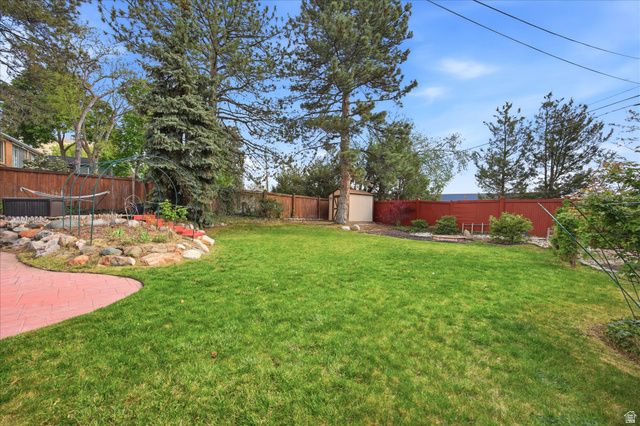 2484 E SKYLINE DR, Salt Lake City, UT 84108