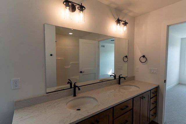 N9271 ANTON STREET, Appleton, WI 54915