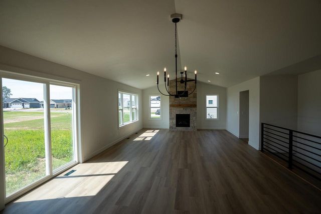 N9271 ANTON STREET, Appleton, WI 54915