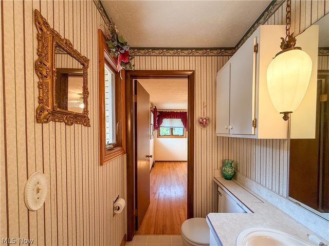13665 Pawnee Trail, Middleburg Heights, OH 44130