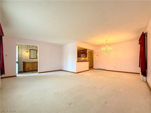 13665 Pawnee Trail, Middleburg Heights, OH 44130