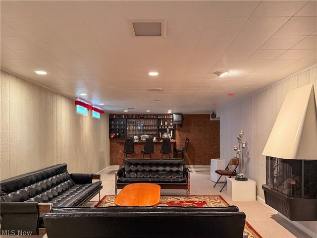 13665 Pawnee Trail, Middleburg Heights, OH 44130