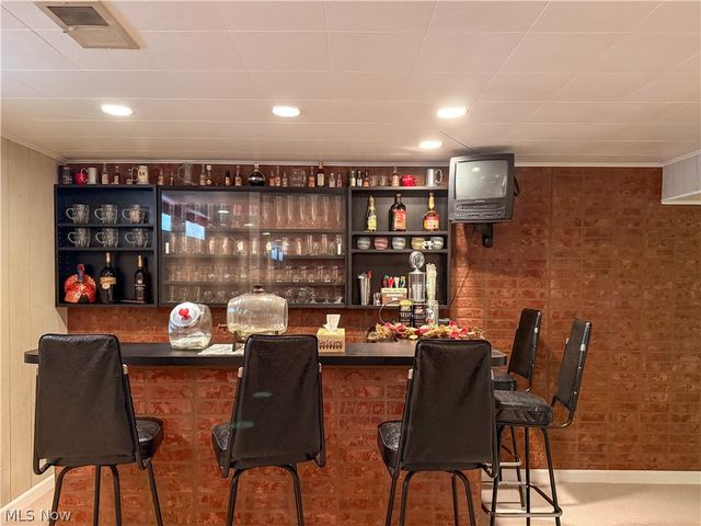 13665 Pawnee Trail, Middleburg Heights, OH 44130