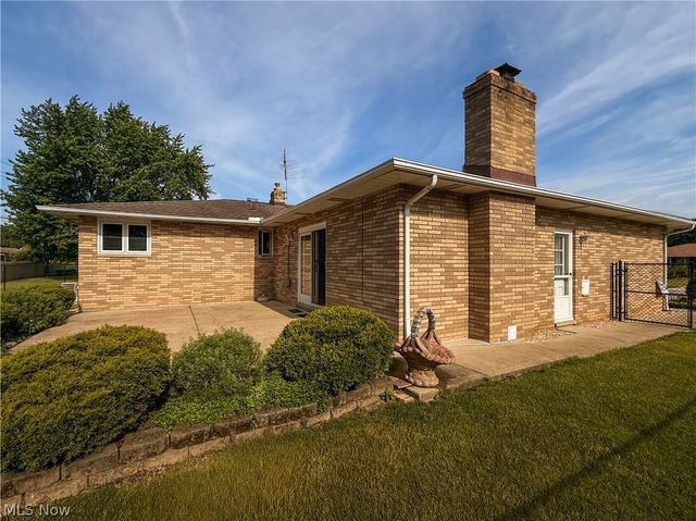13665 Pawnee Trail, Middleburg Heights, OH 44130