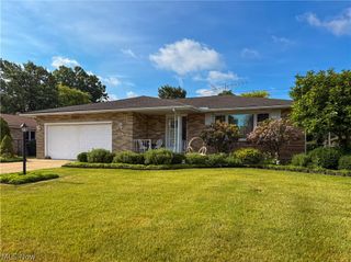 13665 Pawnee Trail, Middleburg Heights, OH 44130