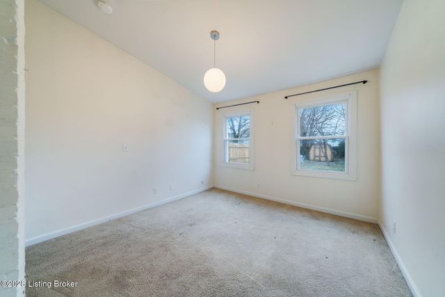 1104 E St Catherine St, Louisville, KY 40204