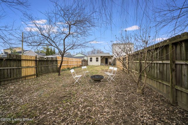 1104 E St Catherine St, Louisville, KY 40204