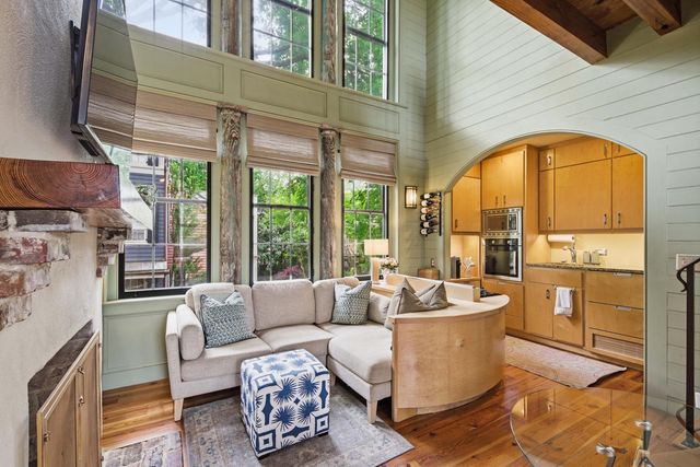 26 Catfiddle Street, Charleston, SC 29403